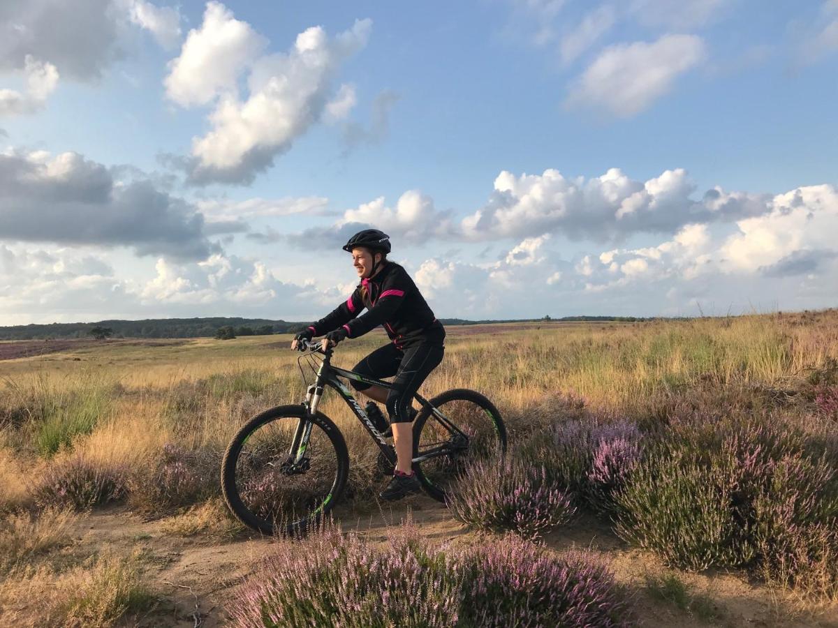 Chalet Op De Veluwe # Linde Putten Luaran gambar